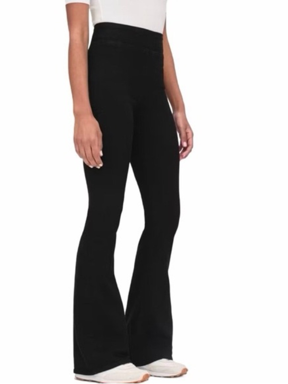 Frame Denim The Jetset Flare Jeans.